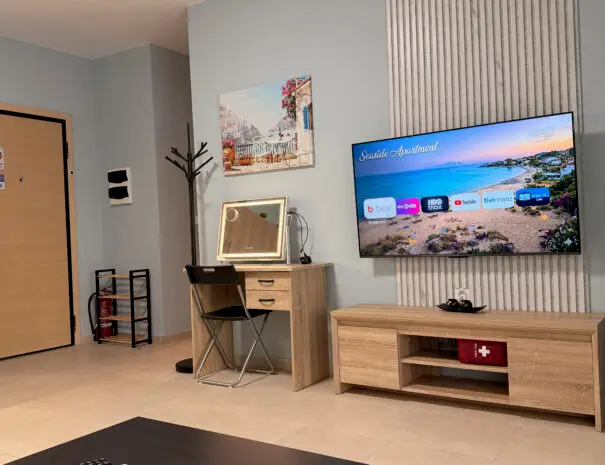 Просторна дневна, Seaside Apartment
